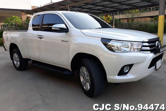 2016 Toyota / Hilux / Revo Stock No. 94474